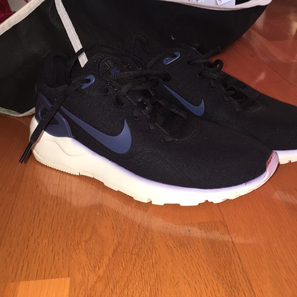 Nike LD Runner LW